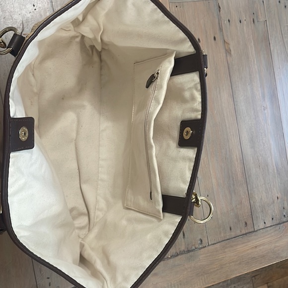 Michael Kors straw summer tote. Removable pouch inside. - Picture 8 of 11